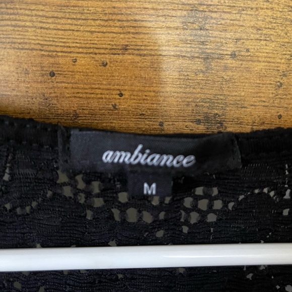 NWOT Lace top from F21 - Picture 2 of 3